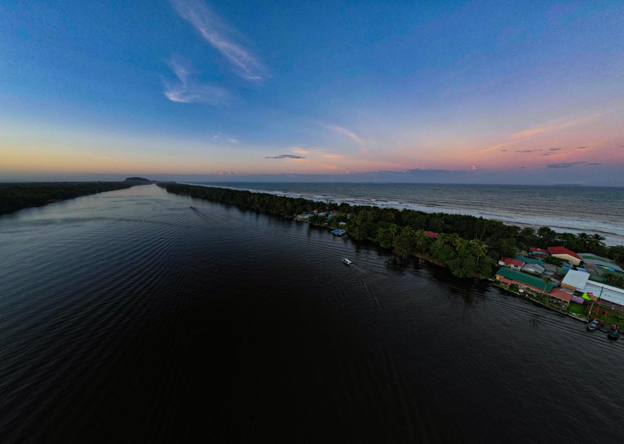 Tortuguero7 Lake View Экстерьер фото