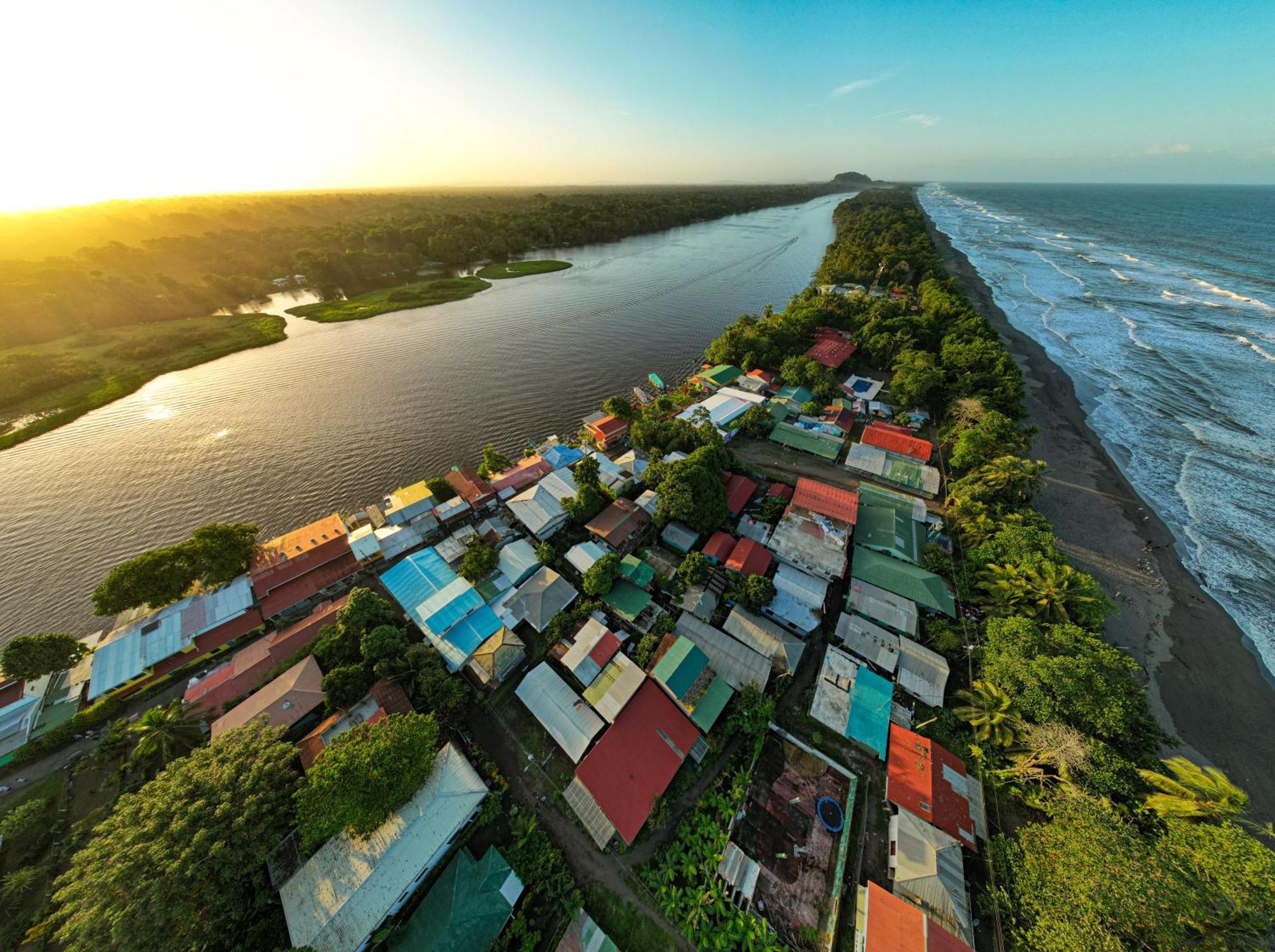 Tortuguero7 Lake View Экстерьер фото